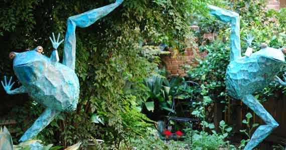 dancing-frogs dancing-frogs